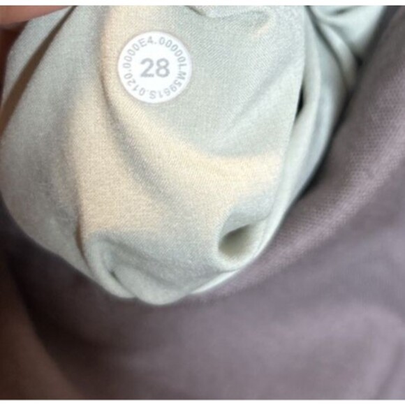 Lululemon Pants Trousers Mauve Color Tapered Slim Leg Pockets Size 28 - Picture 7 of 9